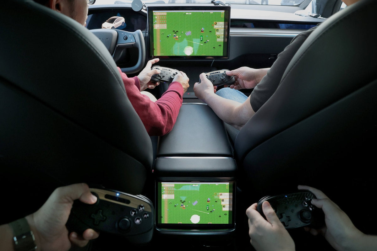 Tesla Gaming Controller - (Wireless Charging) – product view 3 | SeeMyMails Marketplace