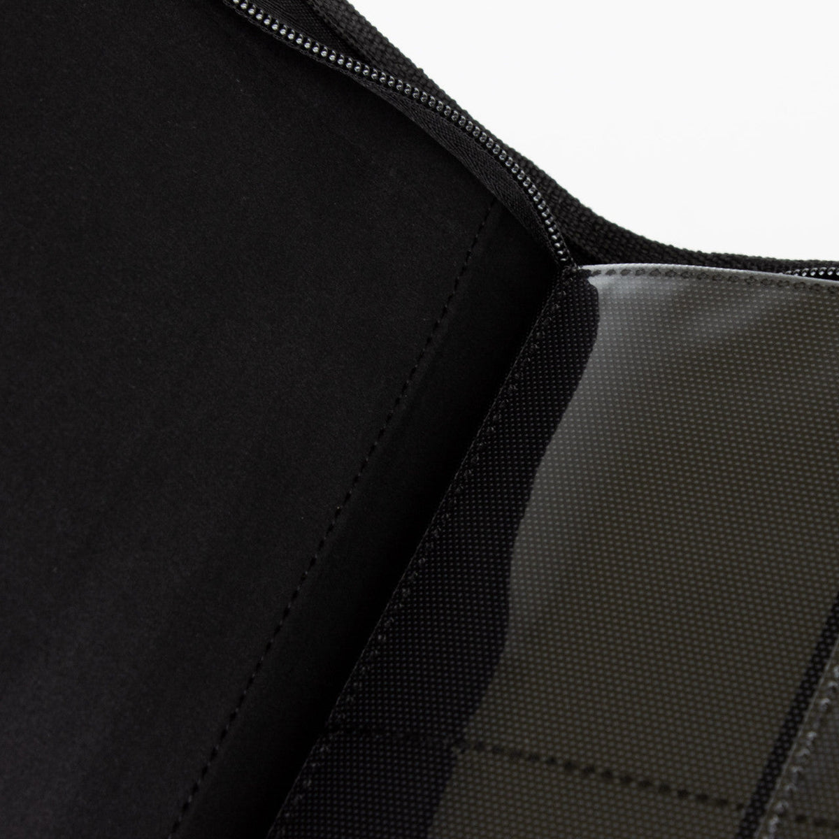 Palms off Gaming Collector's Series 9 Pocket Zip Trading Card Binder – product view 4 | SeeMyMails Marketplace
